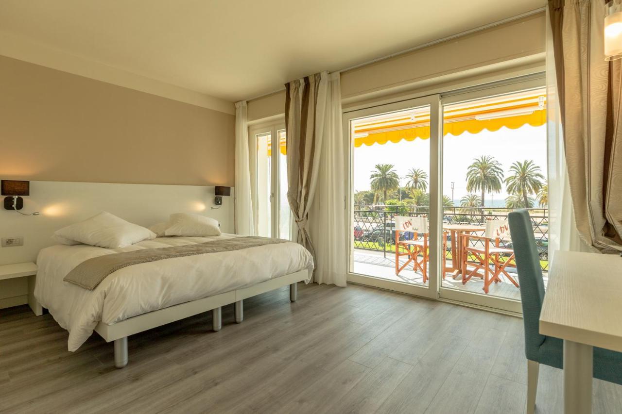 La Dolce Vita Hotel 芒通 外观 照片